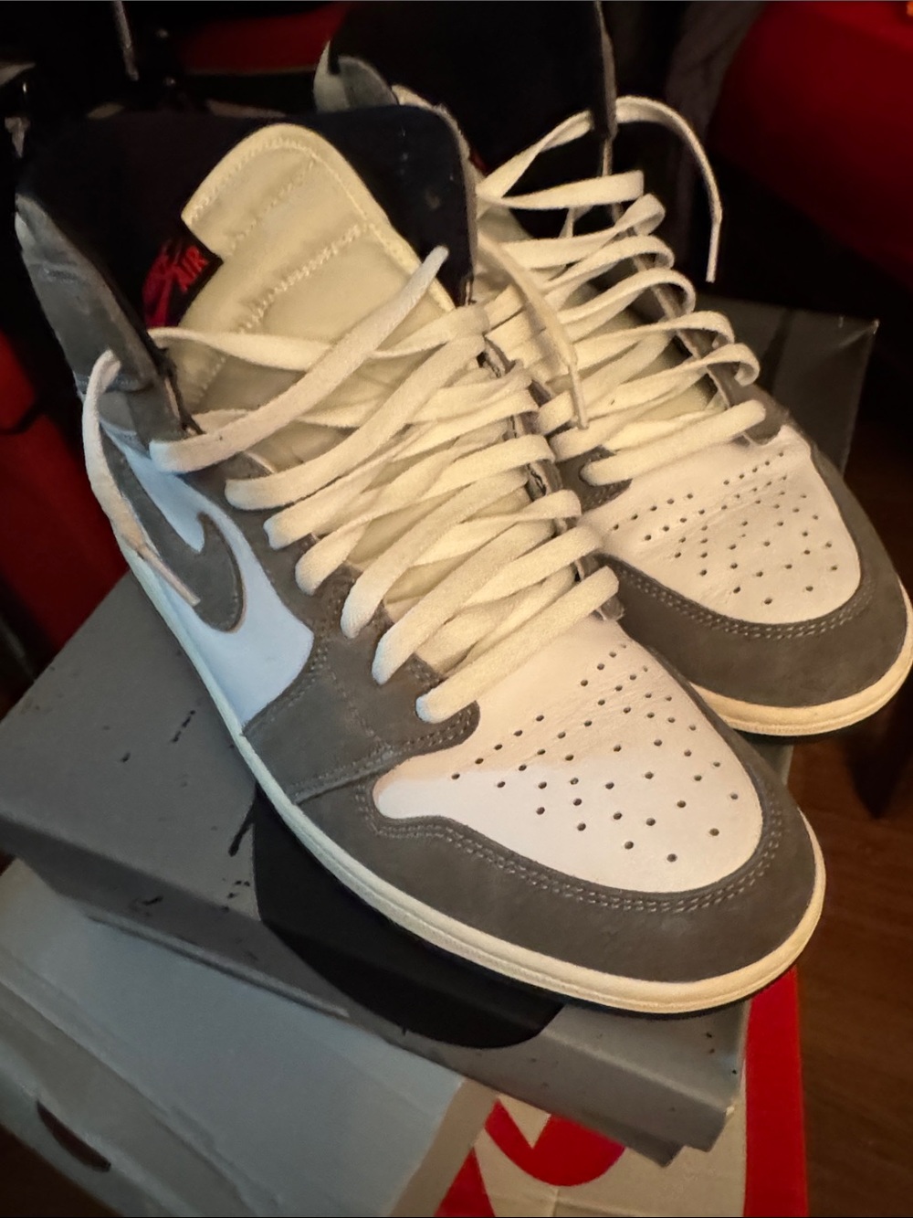 Nike Men’s White and Gray Low-Top Sneakers